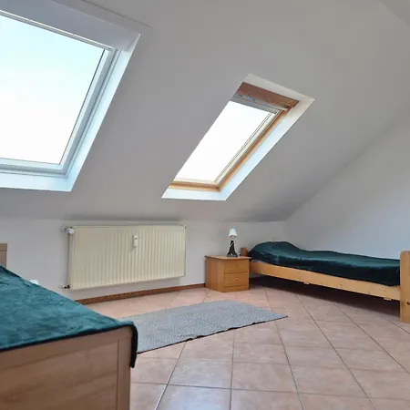 Spacious 4-Room Apartment Ideal For Families And Business Trips In A Quiet Area Schwanewede Exterior foto